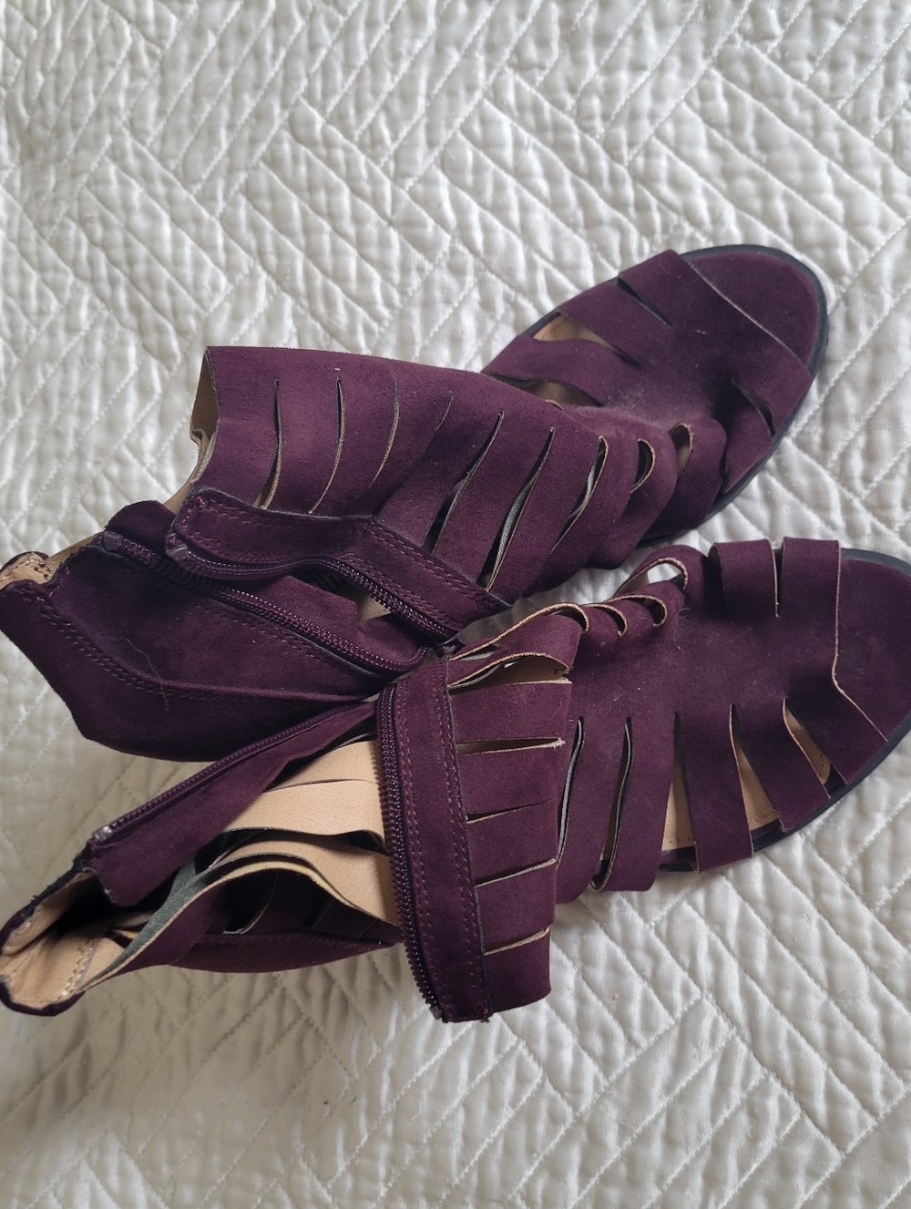 Brash Plum Suede Strappy Block Heel Sandals Boho Cutout Zip Back Size 8 - Picture 3 of 7